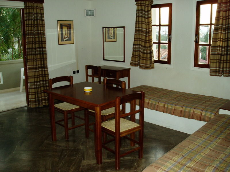 Elpida Aparthotel Gouves Exterior foto